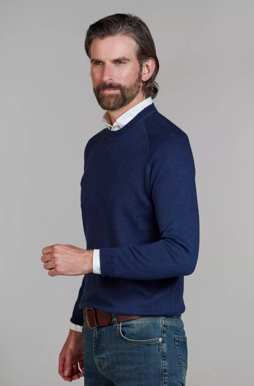 Crew Neck Cabl Knit Navy