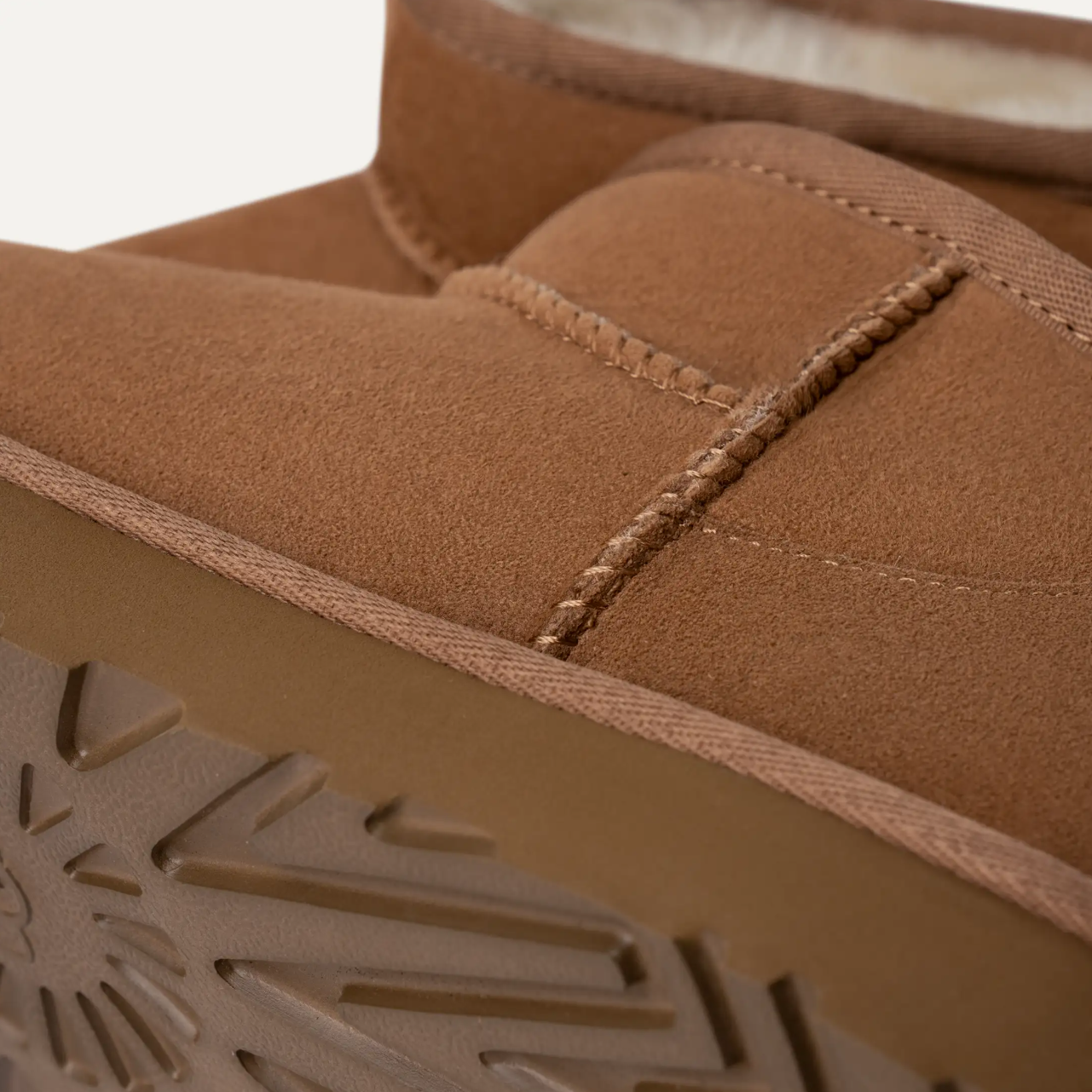 M Classic Ultra Mini - Chestnut