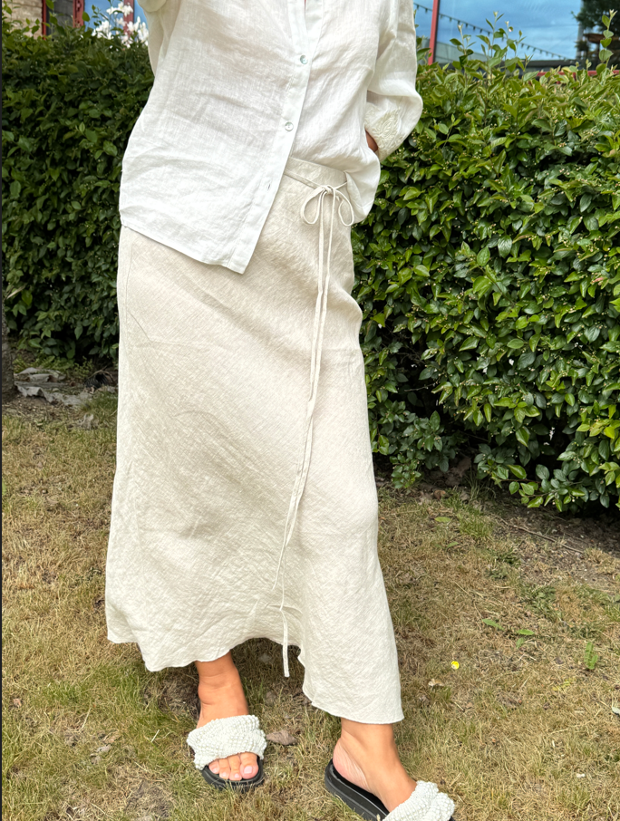 BIonda Linen Skirt Sand
