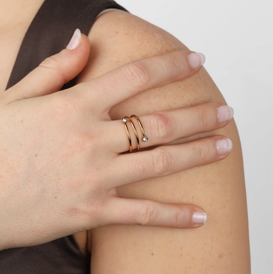 Lykke crystal swirl ring gold