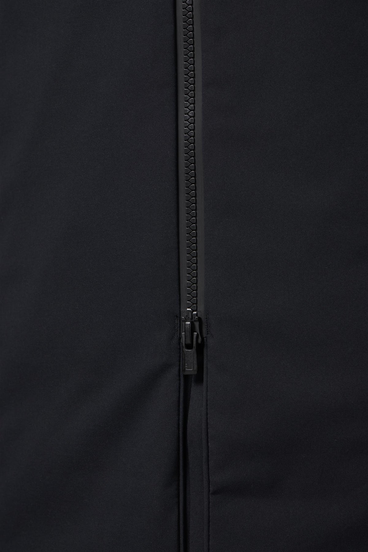 Quantum Coat Black