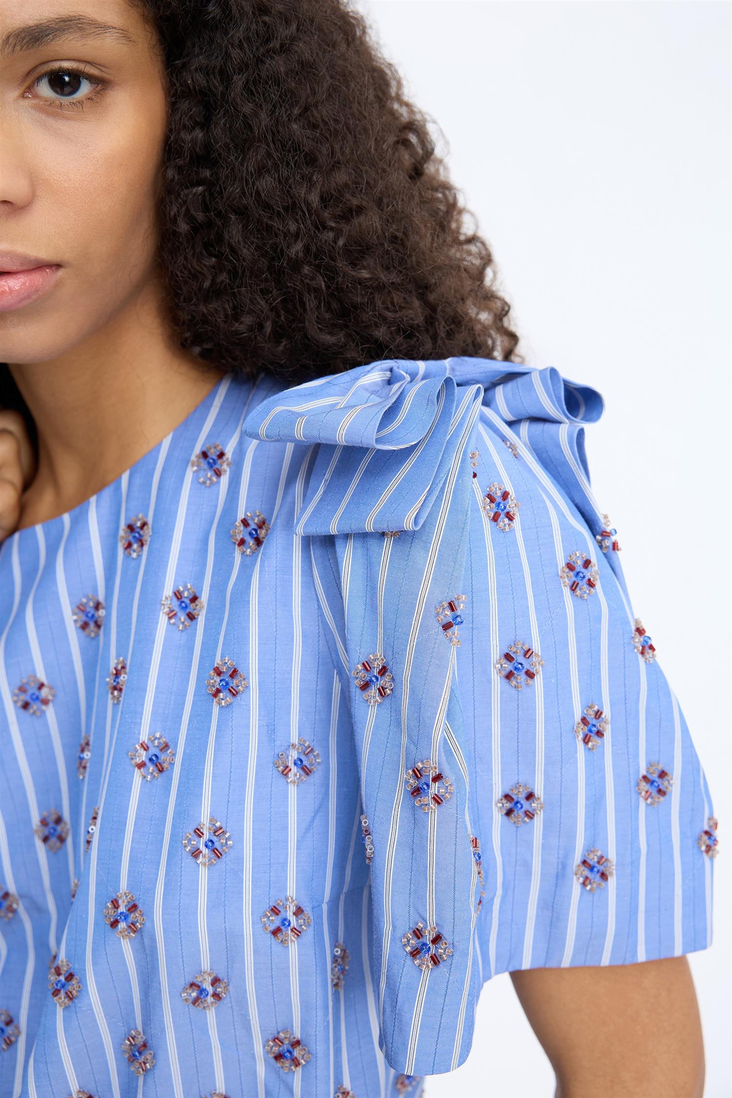 Vapouri Blouse Blue