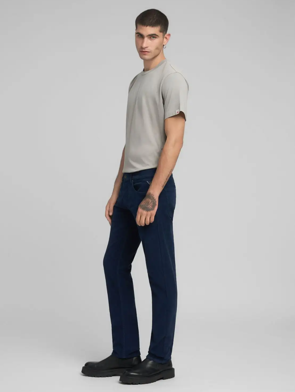 Straight-Fit Corduroy Trousers - Blue