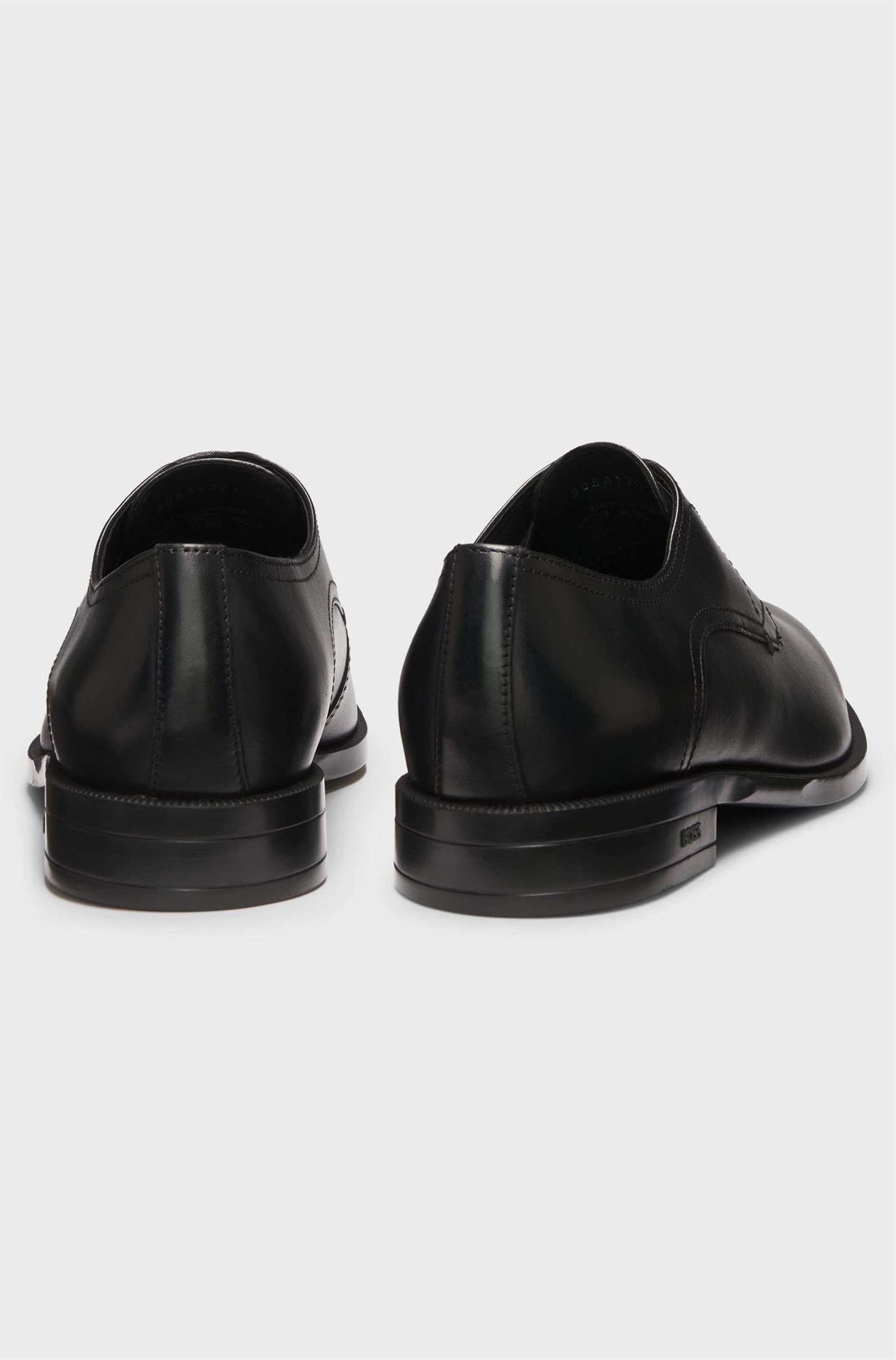 Derby Shoes in leather Black