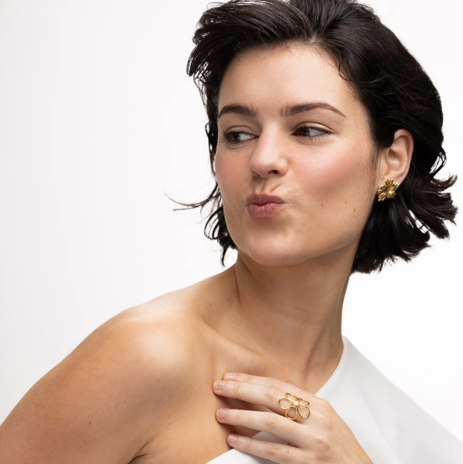 Lucky outline flower ring gold