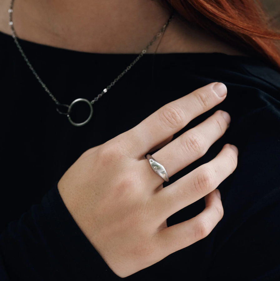 Triana - circle Necklace stainless steel silver