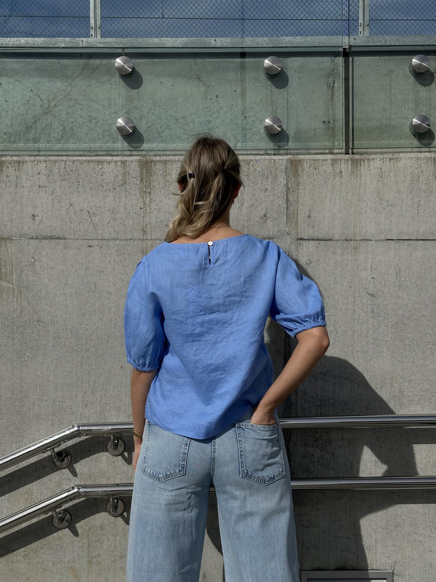 Rose linen Top Blue
