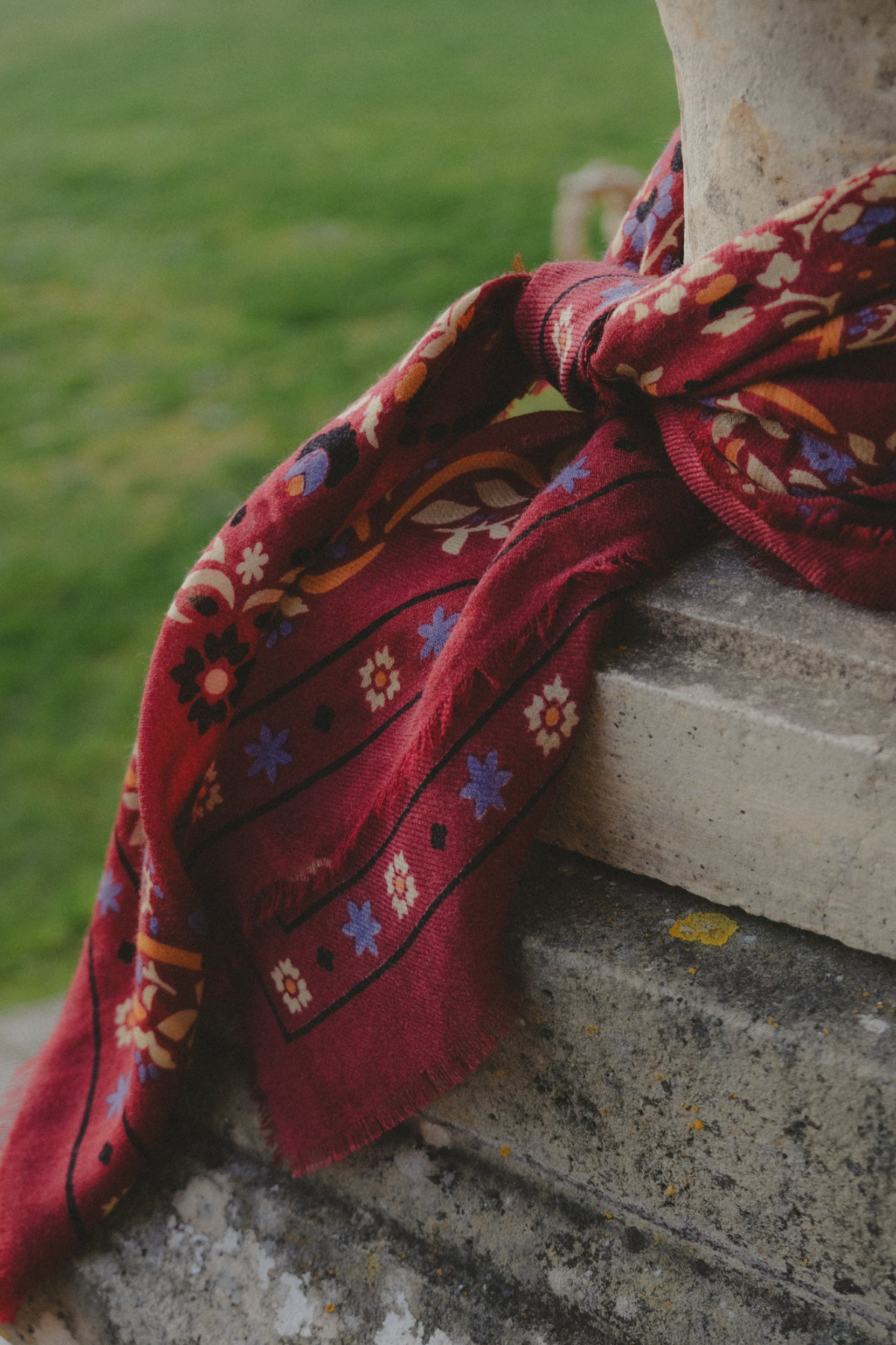 Scarf Secret Garden Bourdeaux