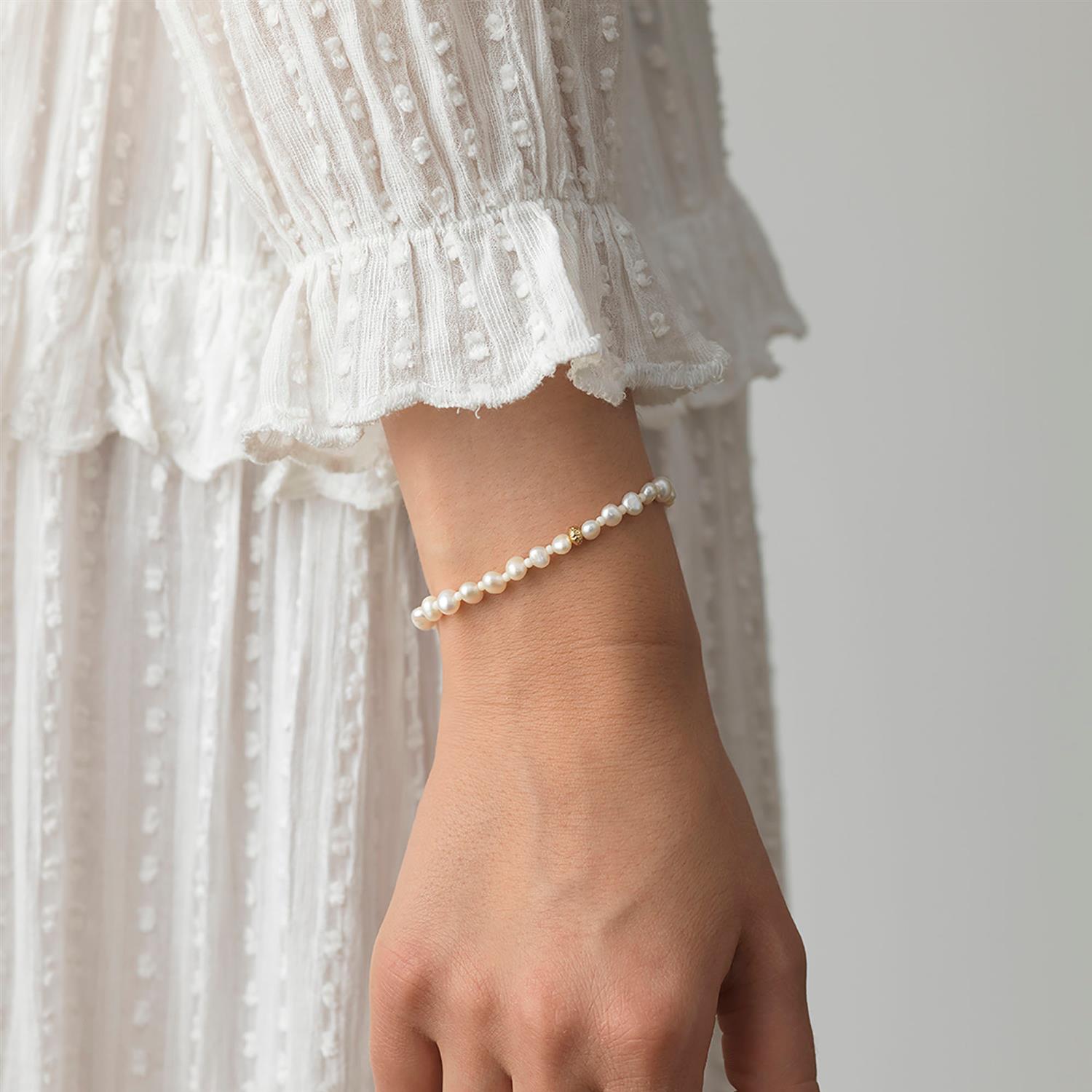 Stellar pearly bracelet