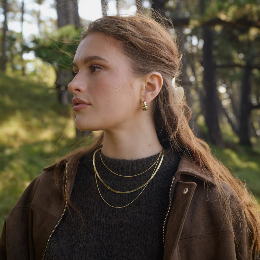 Naia Croissant Earring Gold