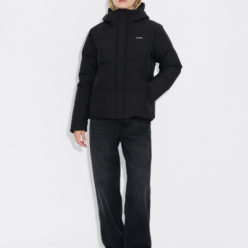 Besseggen Lt Short Jkt Black
