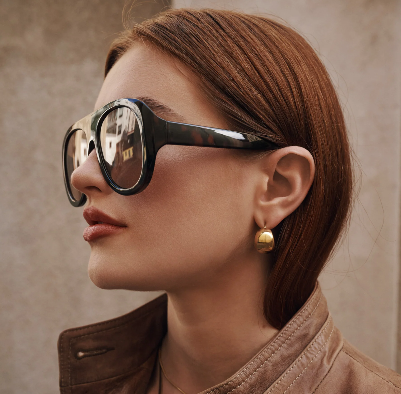 Selena - Chunky stud earrings stainless steel - gold