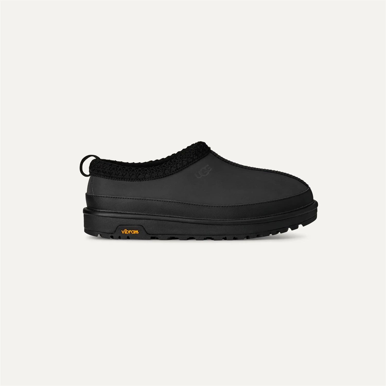 M Tasman Reflective Black