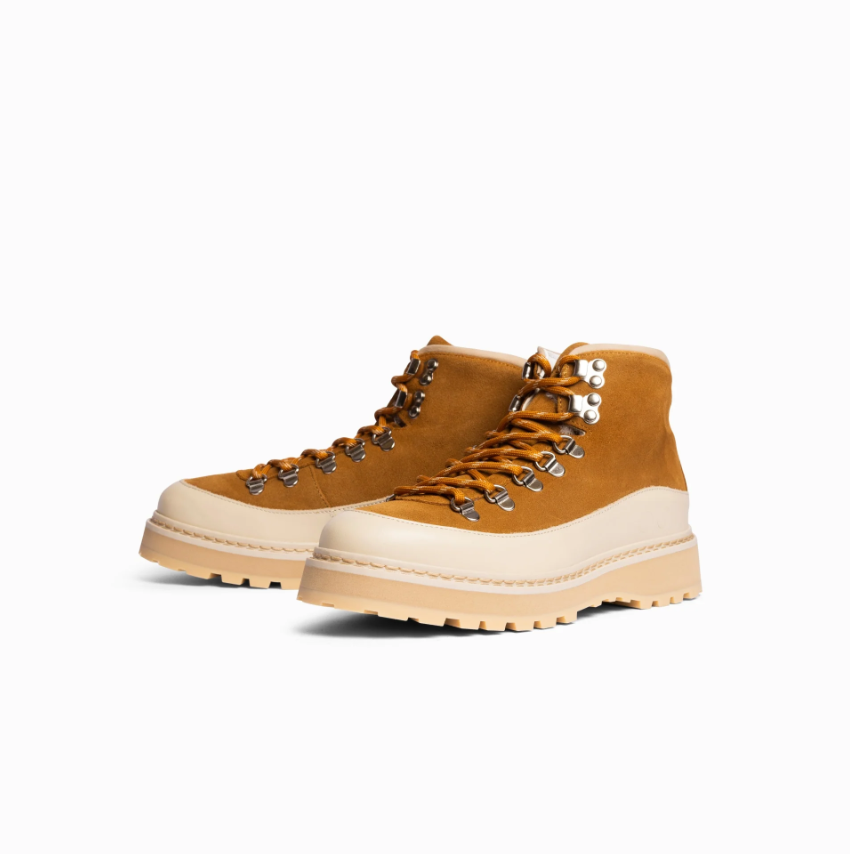 W.CORE CAP SUEDE Cognac Cream