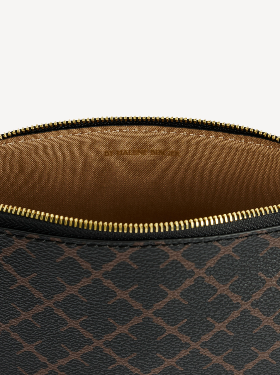 BAE SMALL COSMETICS - DARK CHOCOLATE