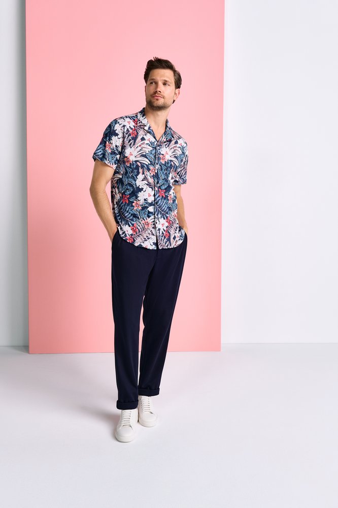 Casual Lido 1/2 Apricot and Blue Flowers