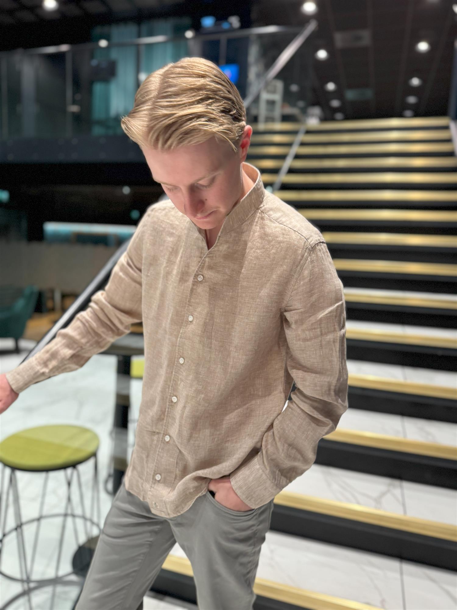 NO COLLAR LINEN SHIRT KHAKI