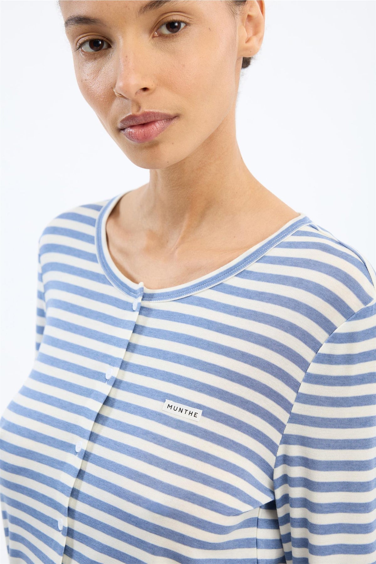 Voelia Blue
