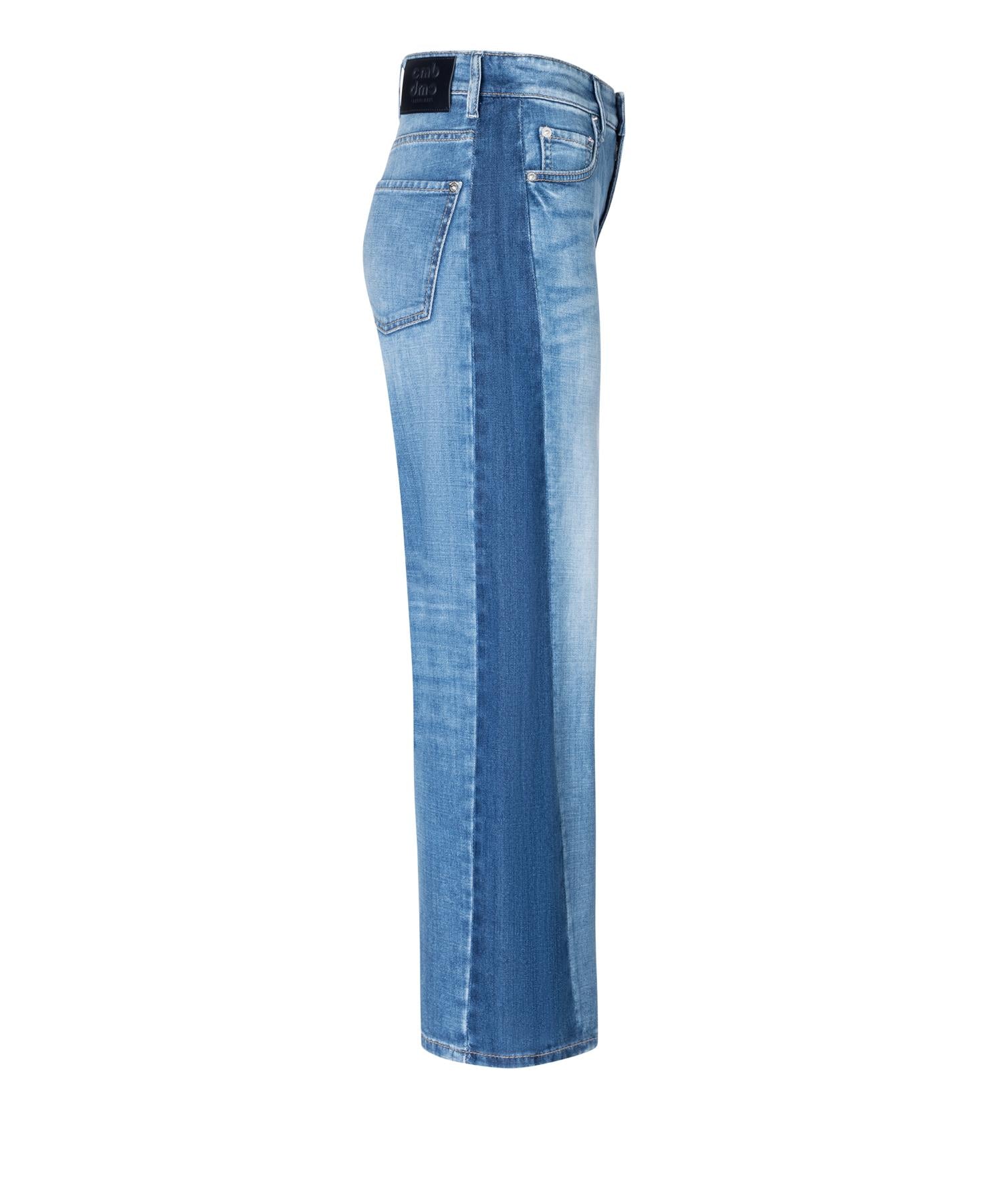 Oria Lefthand Patch Jeans