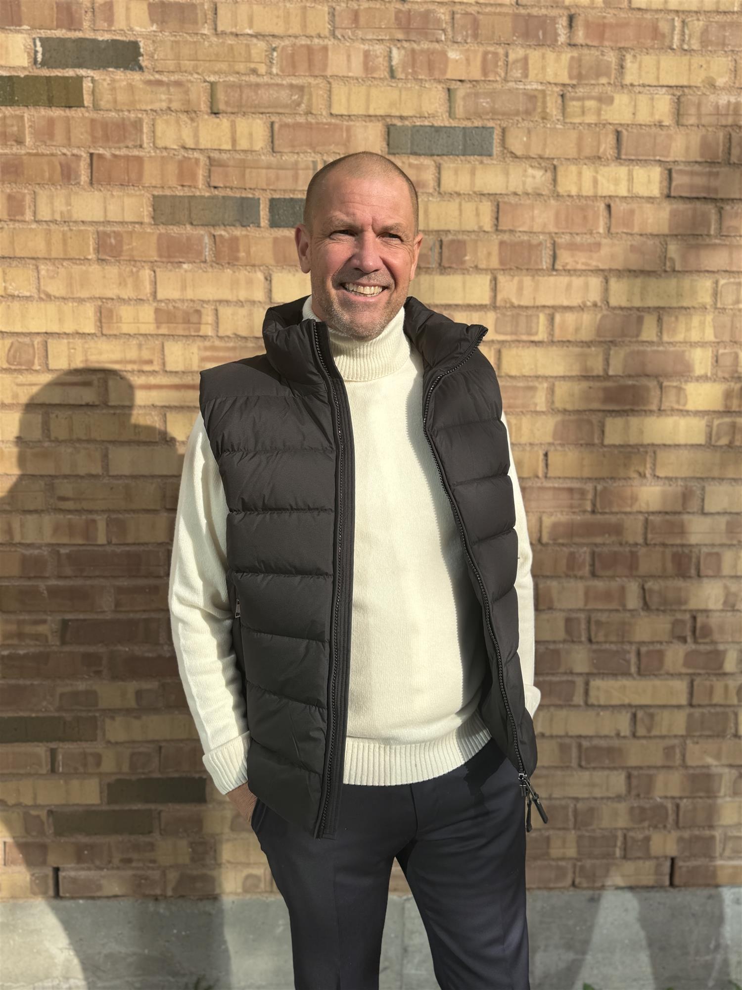 Edwin Short Vest Black