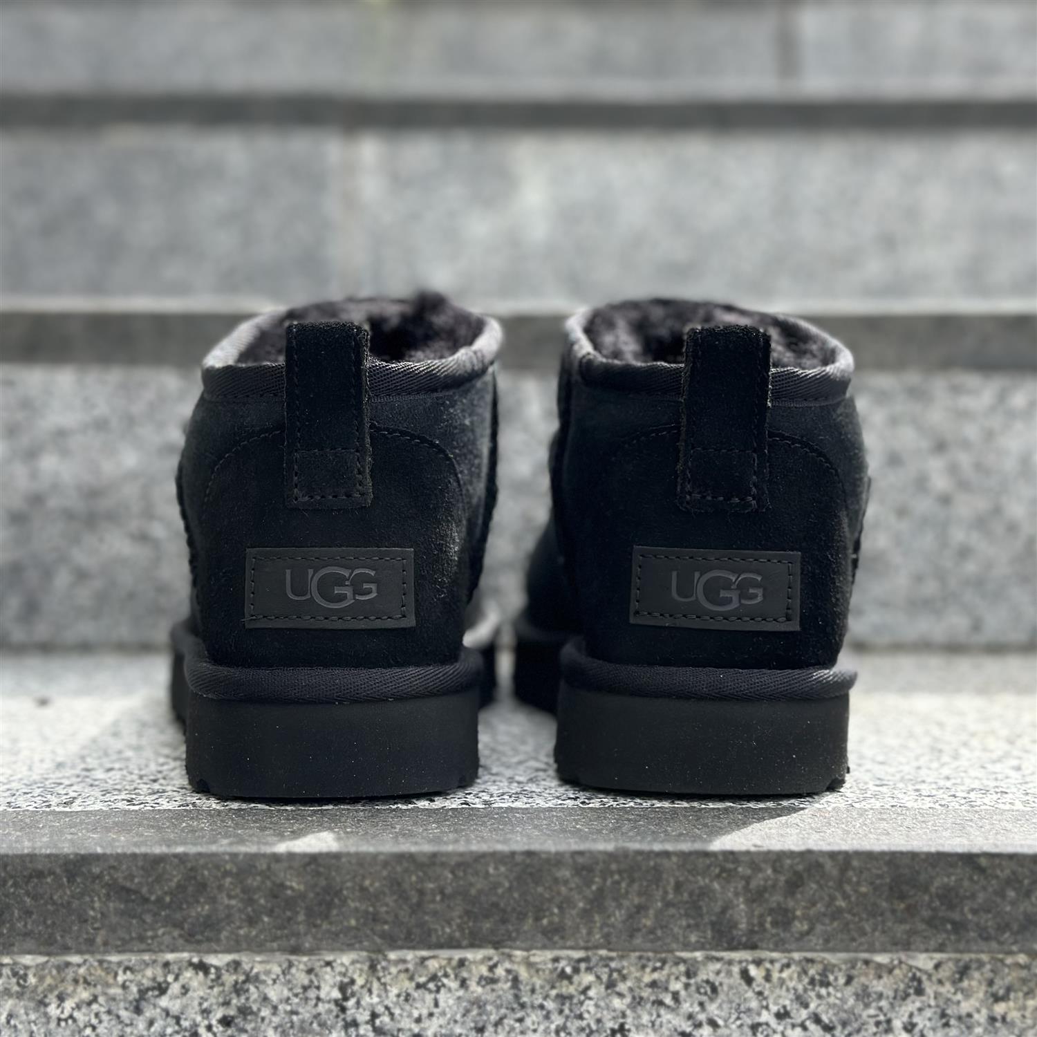 W Classic Ultra Mini Black