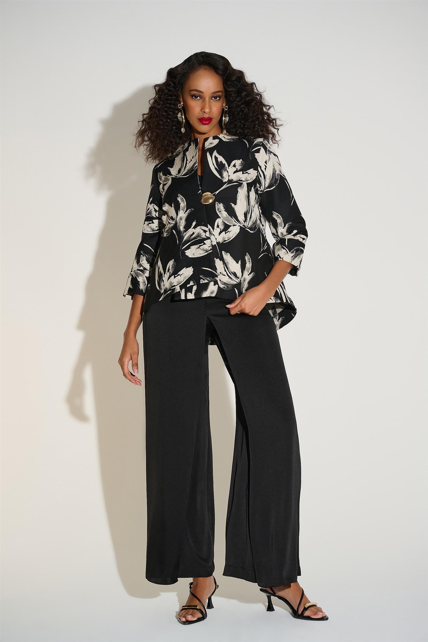 Jacquard Floral Print Swing Jacket Black/Off-white