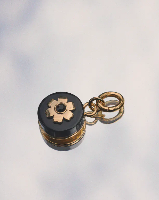 THE BLACK FLOWER