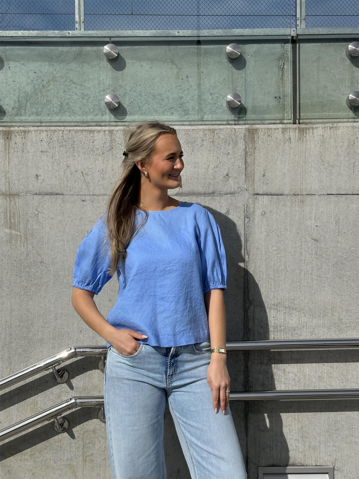 Rose linen Top Blue