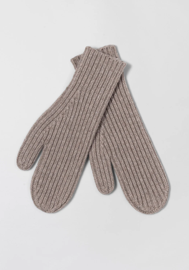 Avignon Mittens Wheat