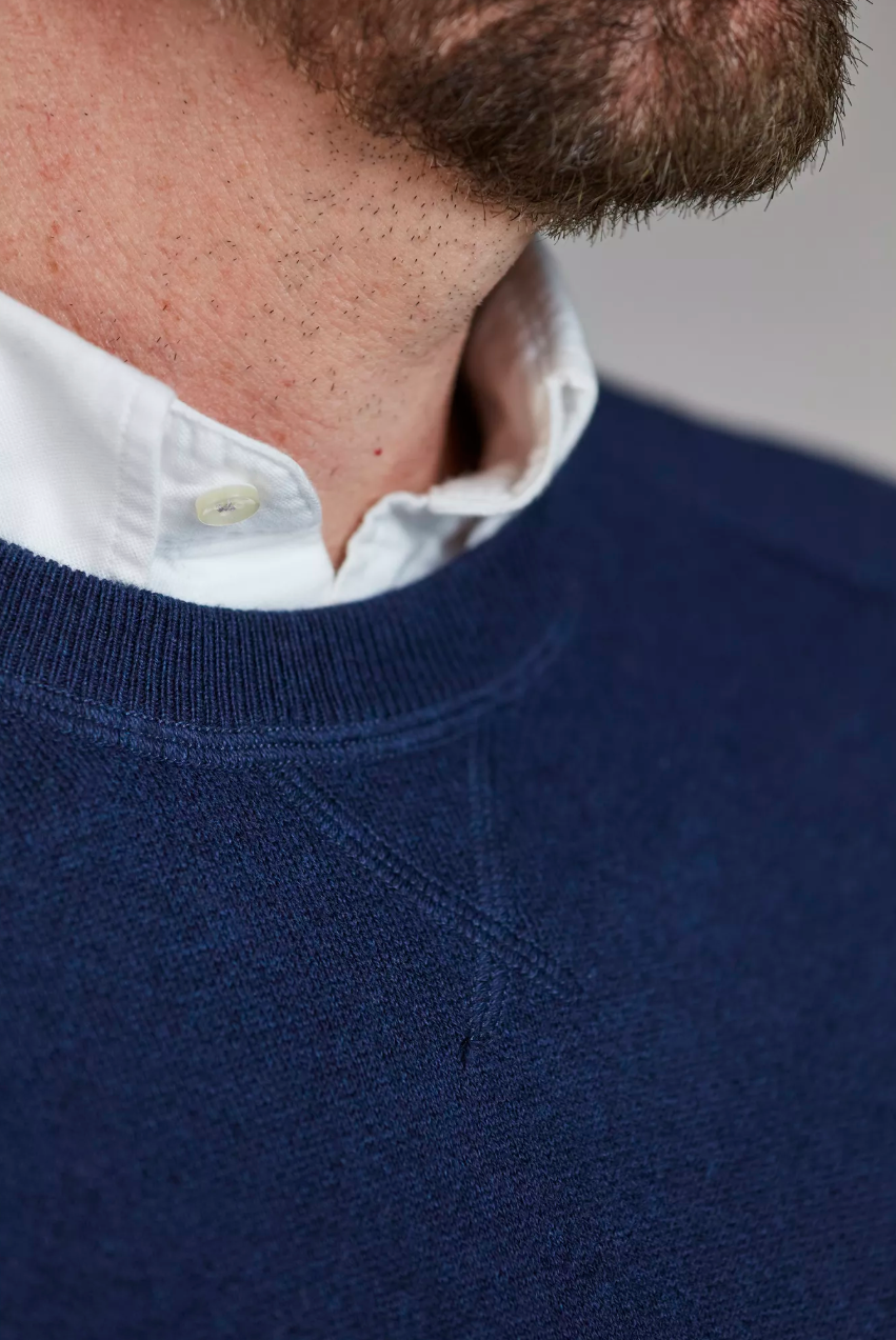Crew Neck Cabl Knit Navy