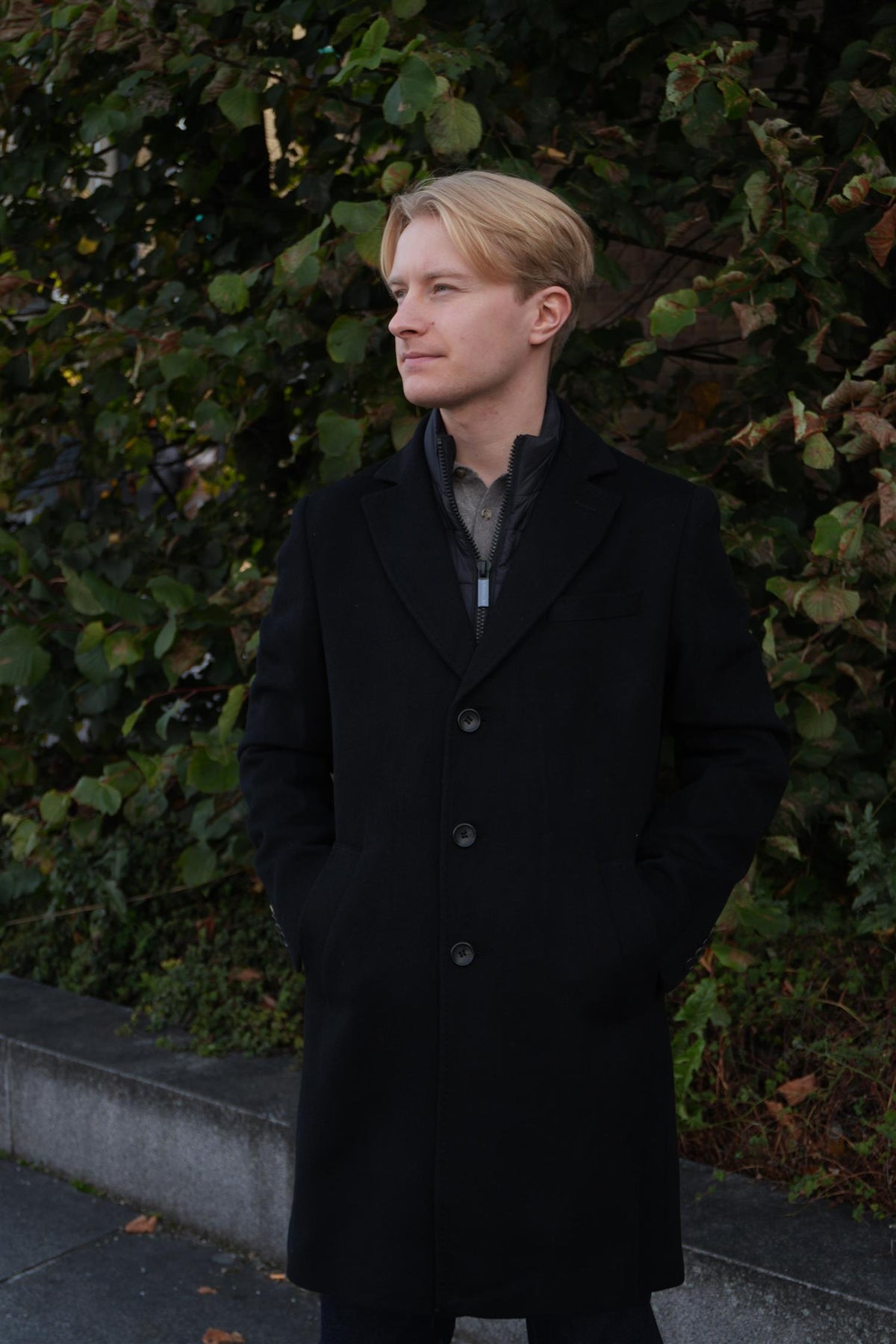 Sultan Tech Cashmere Coat Black