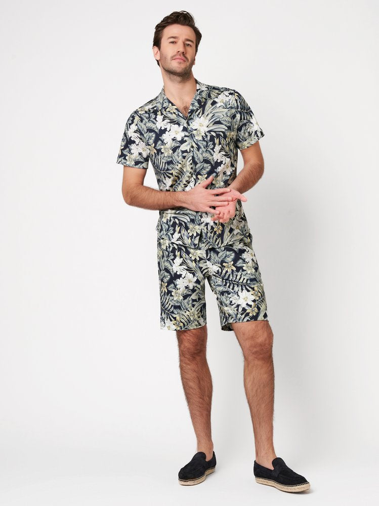 Casual Shorts Pastel Green Flowers