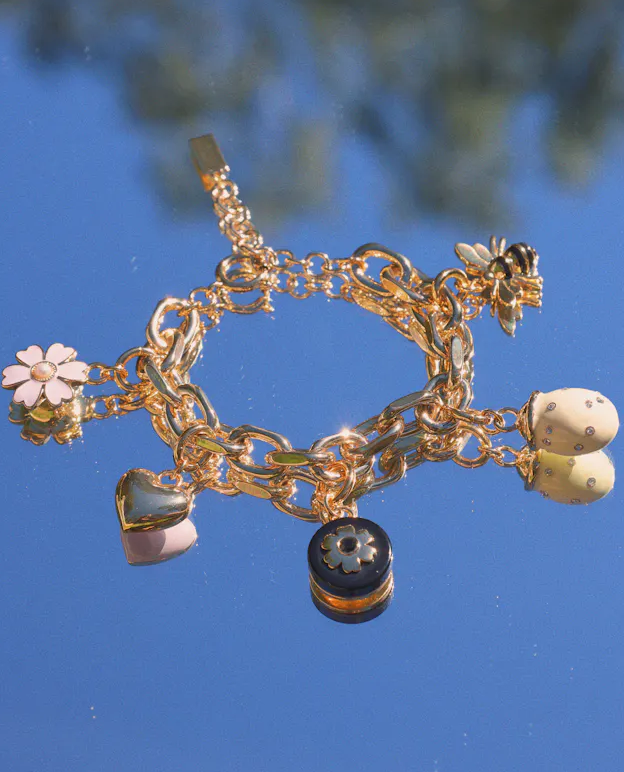 THE BRACELET