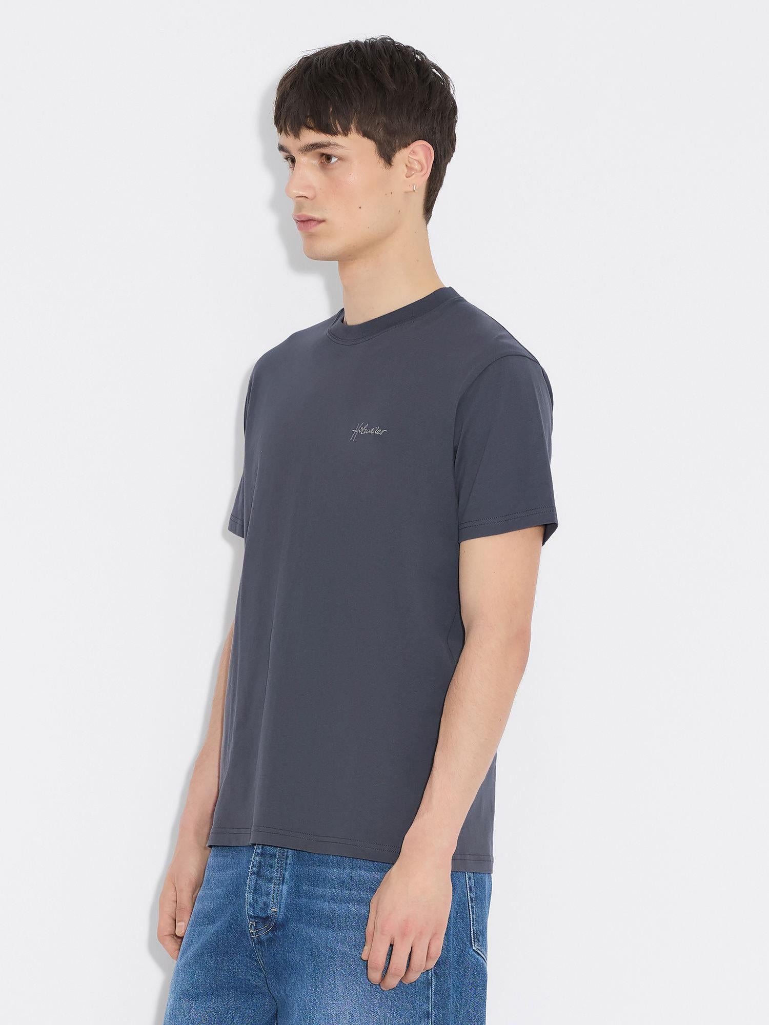 Tucker Embroidery Tee Dk. Grey