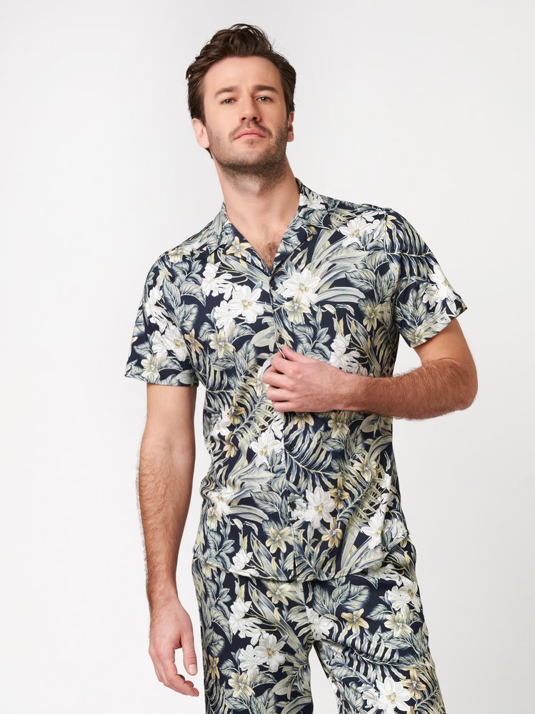 Casual Lido 1/2 Pastel Green Flowers