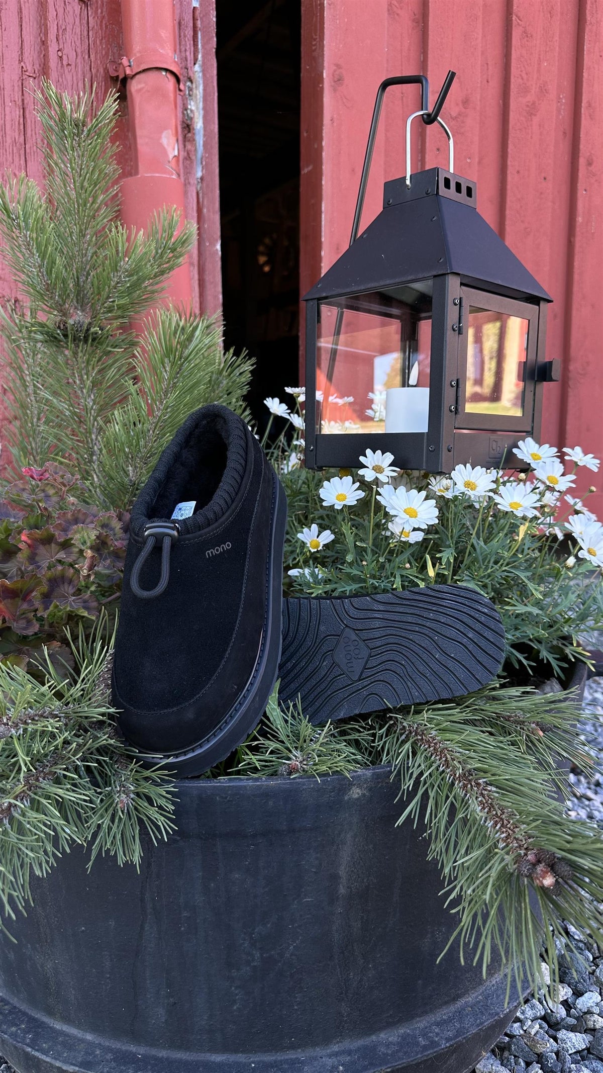 W Nordlys Suede Lamb Black