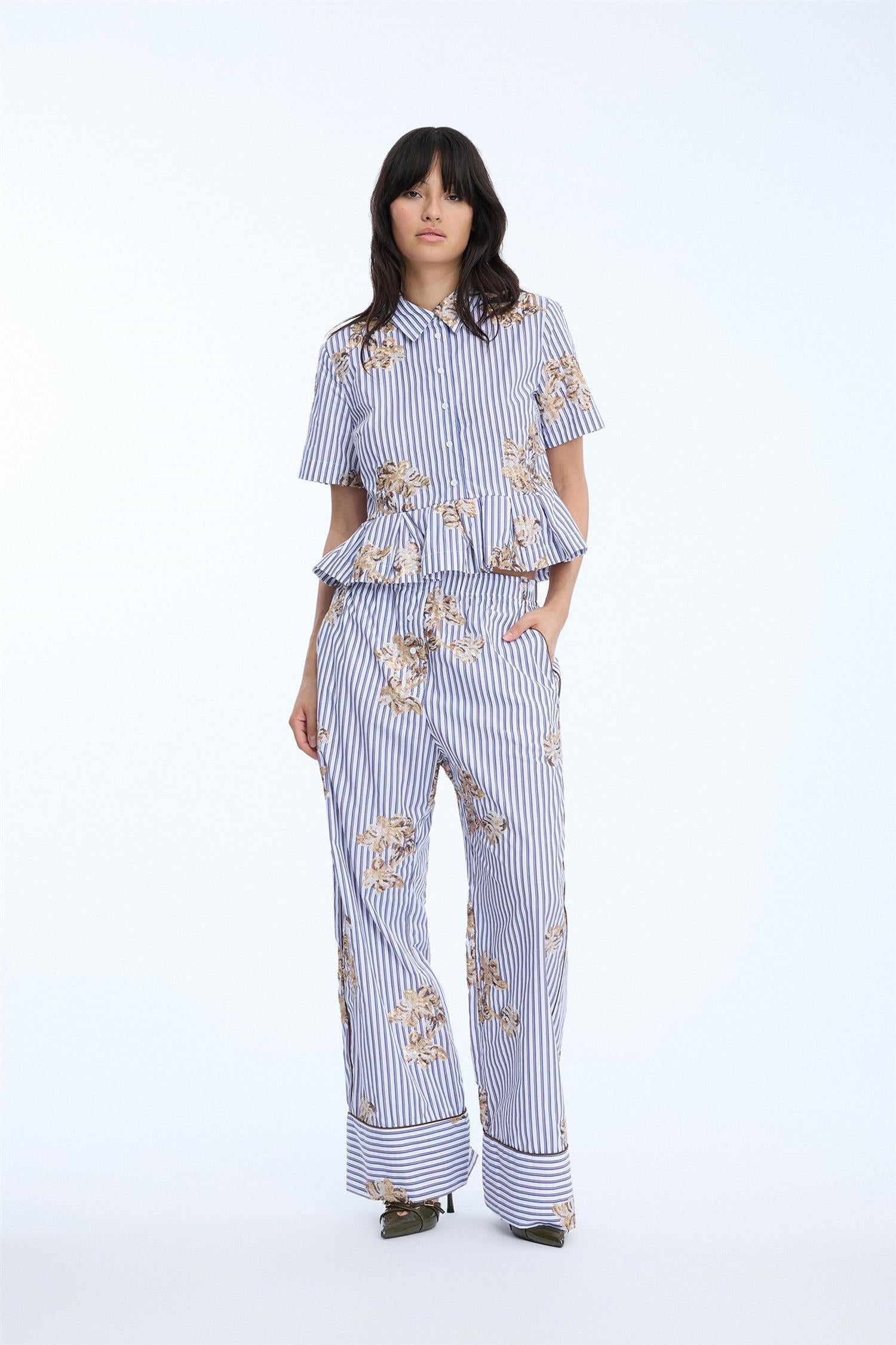 Nuriana Shirt Stripe White