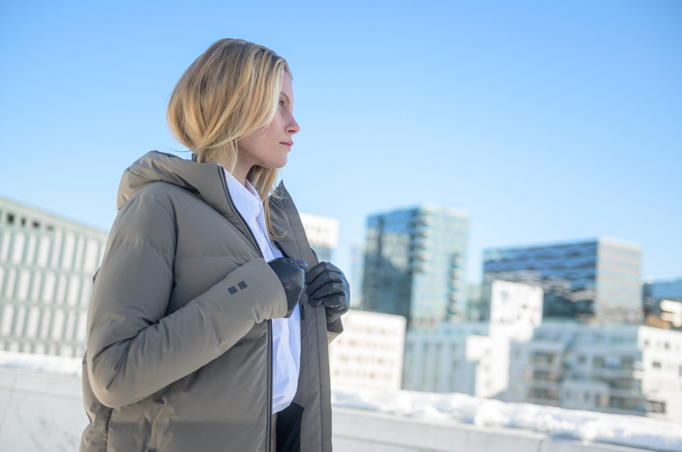 W INFINITY DOWN COAT DK SAND