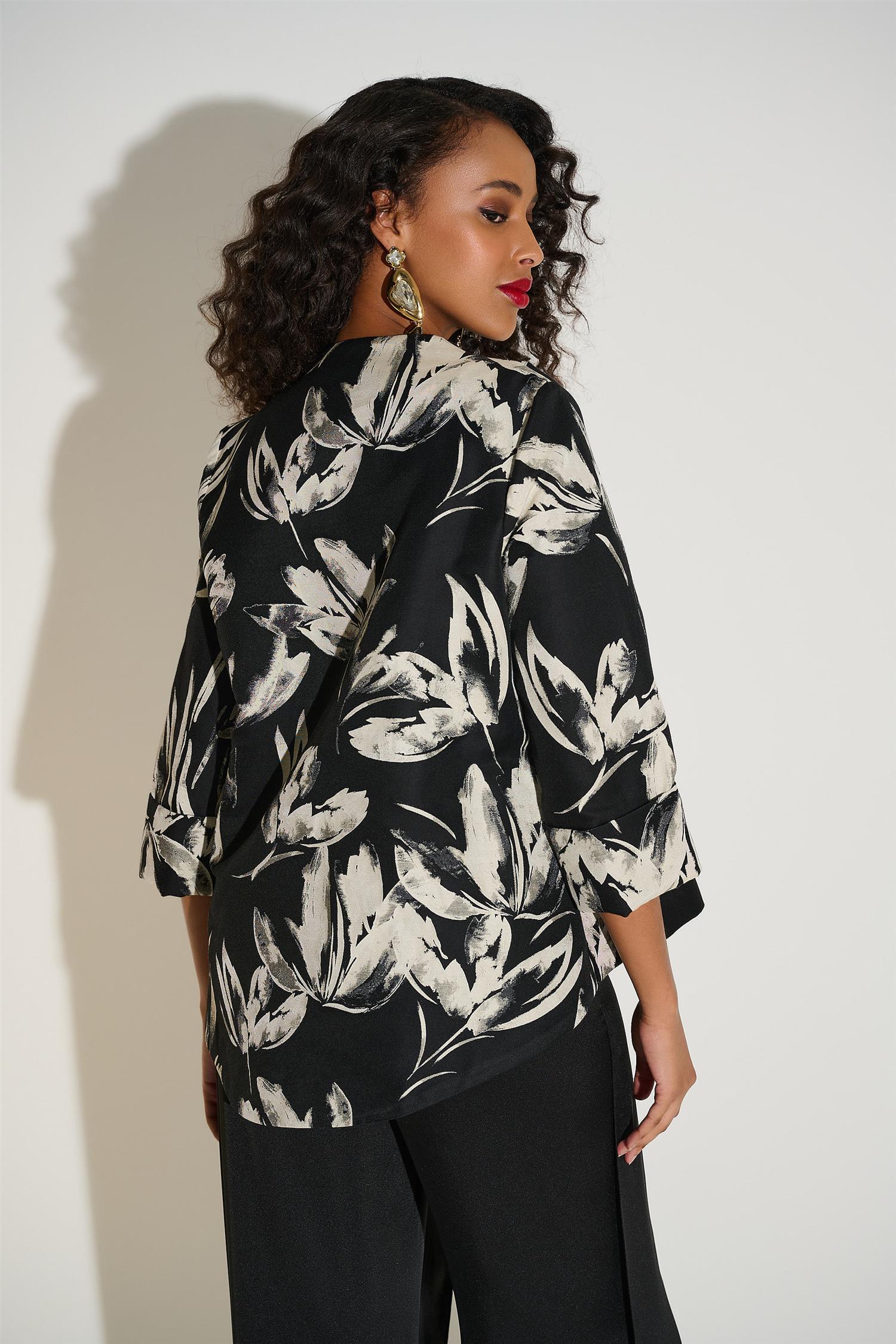 Jacquard Floral Print Swing Jacket Black/Off-white
