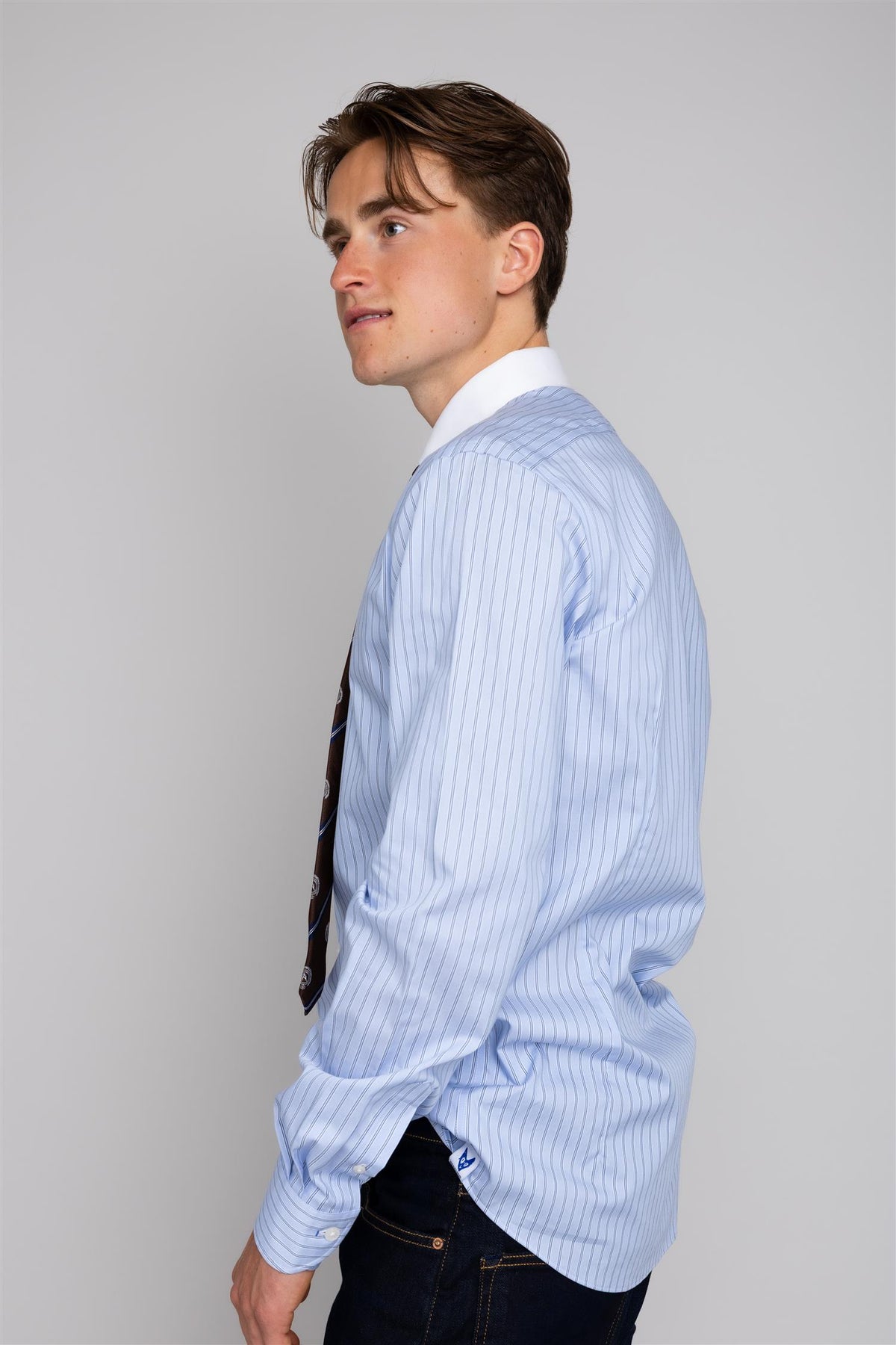 The White Collar Bold Navy Stripe Non Iron Slimfit Shirt
