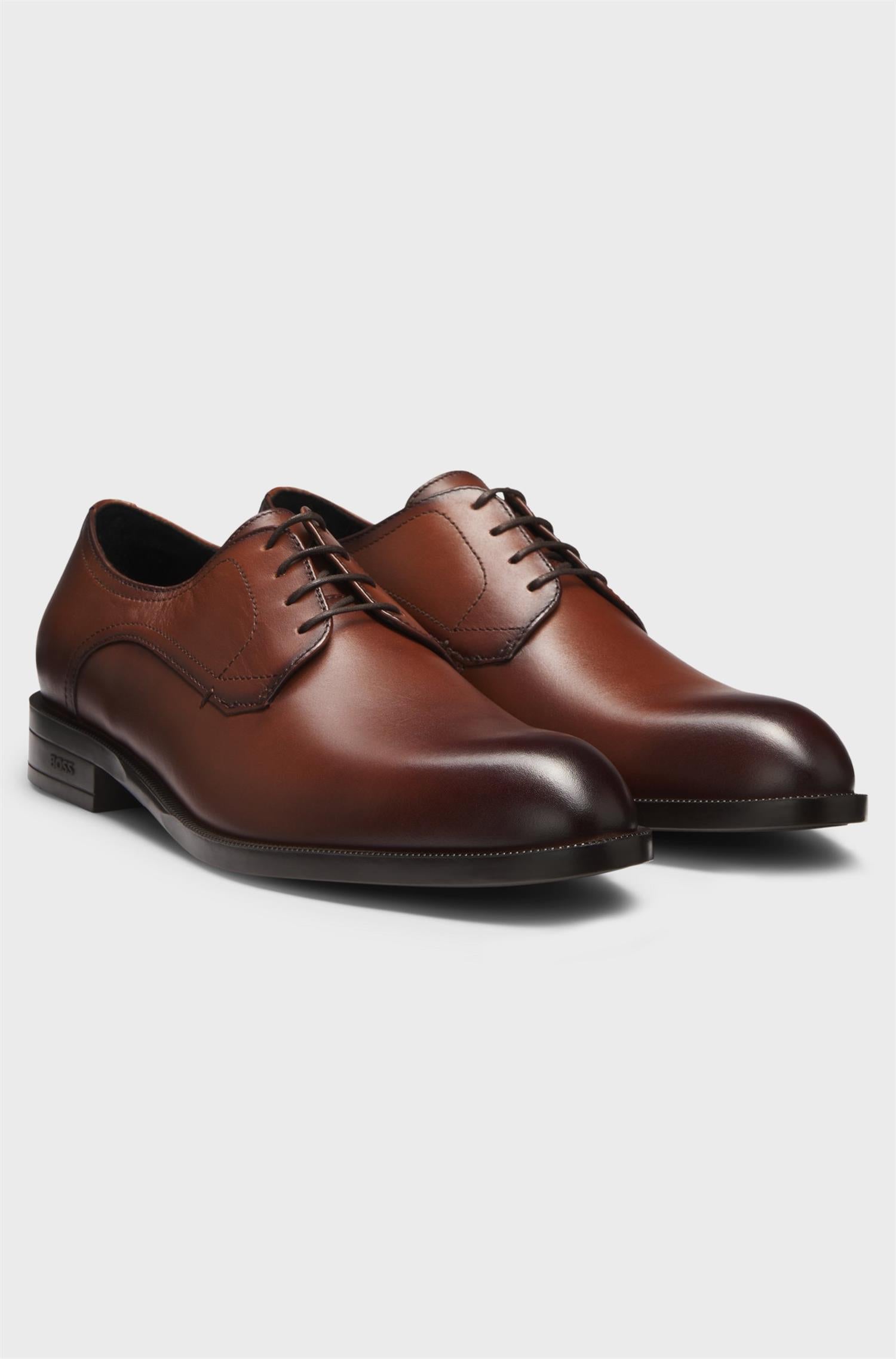 Derby Shoes in leather Brown
