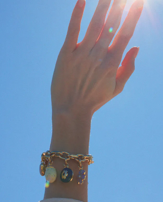 THE BRACELET