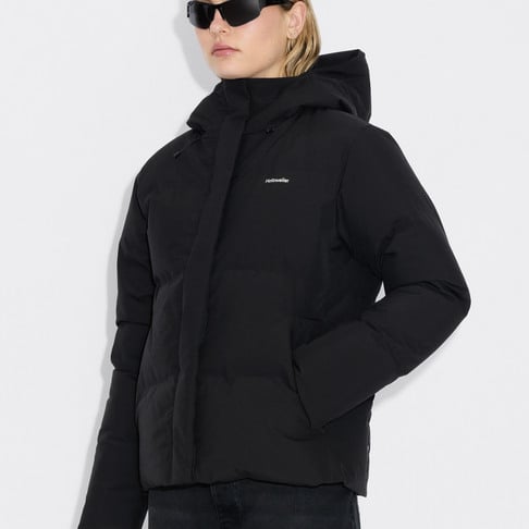 Besseggen Lt Short Jkt Black