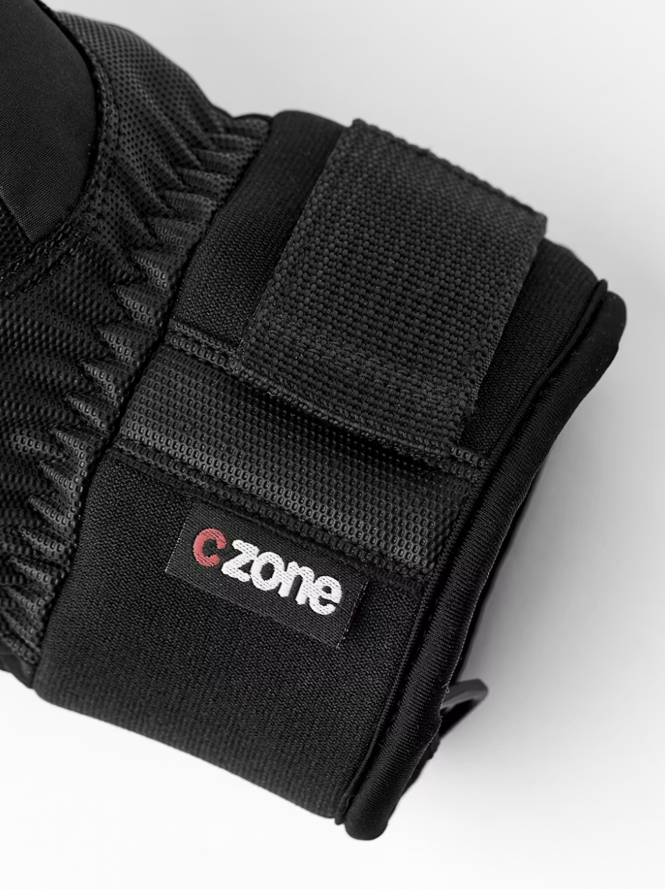 CZone Frost Primaloft mitt Black