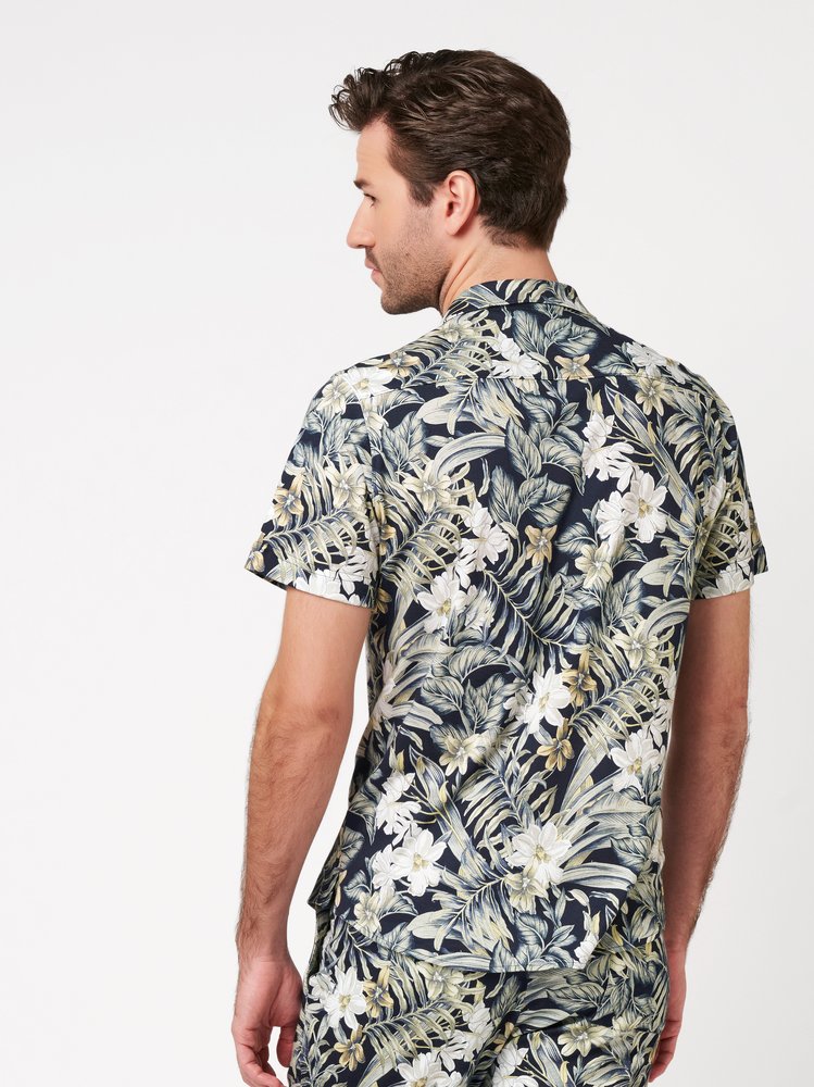 Casual Lido 1/2 Pastel Green Flowers