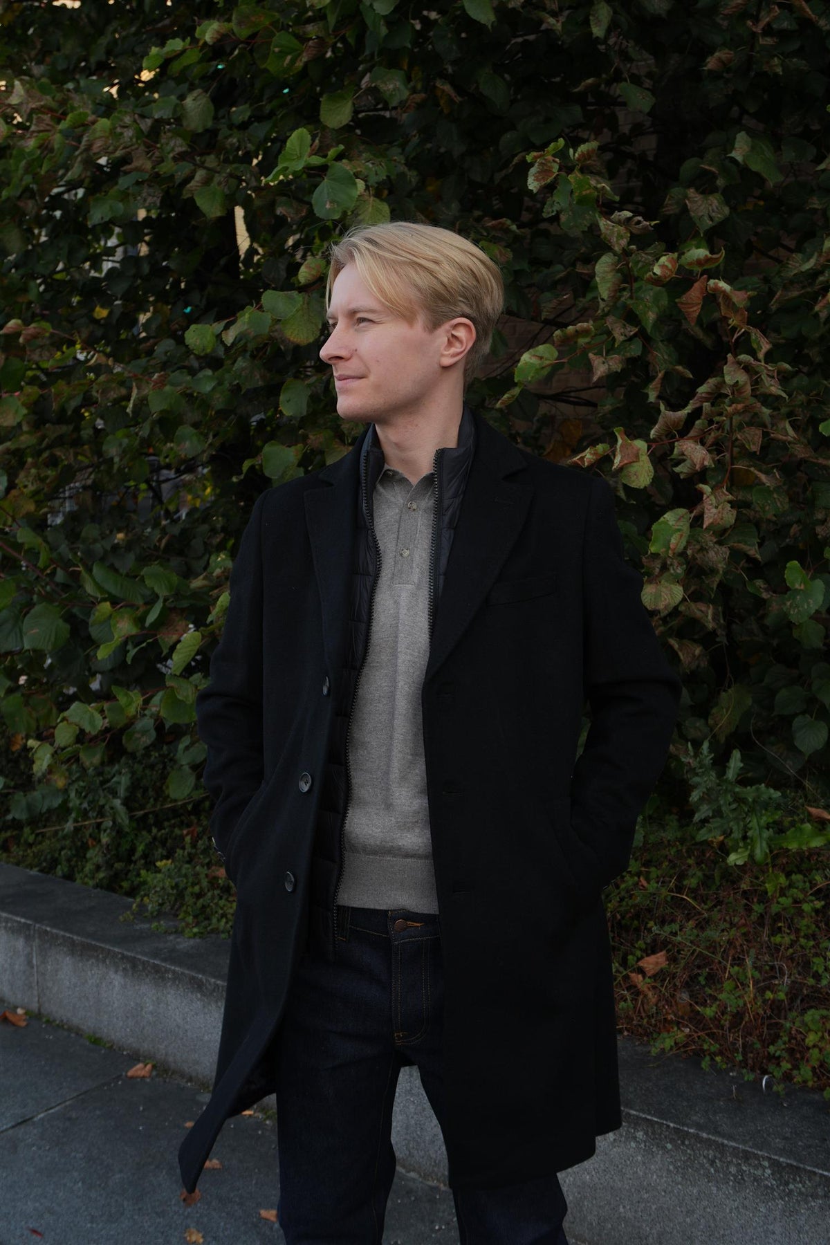 Sultan Tech Cashmere Coat Black