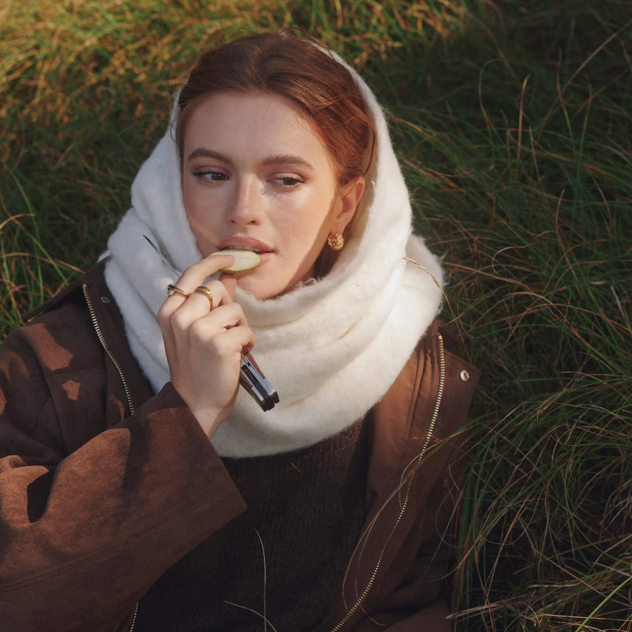 Naia Croissant Earring Gold