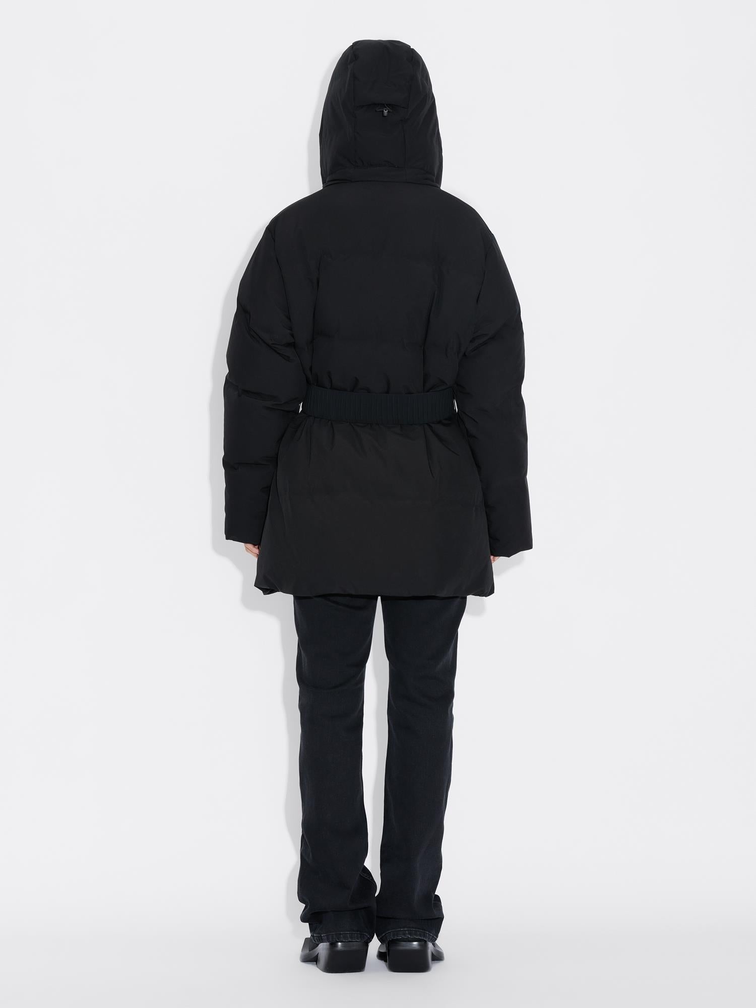 Besseggen Light Down Jacket Black