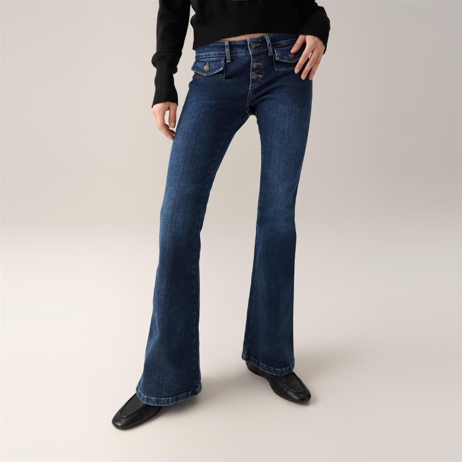 Yoko 22 Brushed Blue