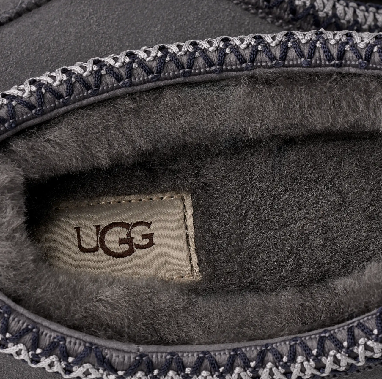 M Tasman II Dark Grey